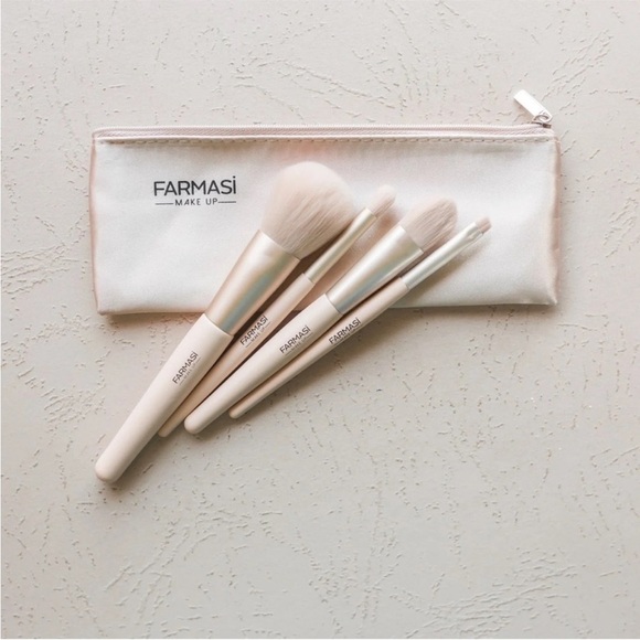 2/$15 NEW Farmasi Pink Makeup Brush 5 Piece Set with Bag - Picture 4 of 4
